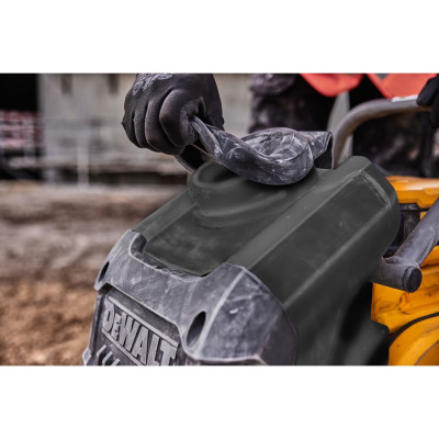 Вибрационная плита прямоходная аккумуляторная DeWALT PowerShift DCPS7154N без АКБ