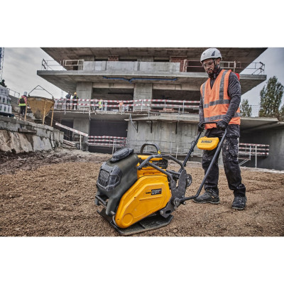 Вибрационная плита прямоходная аккумуляторная DeWALT PowerShift DCPS7154N без АКБ