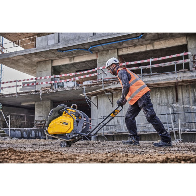 Вибрационная плита прямоходная аккумуляторная DeWALT PowerShift DCPS7154N без АКБ