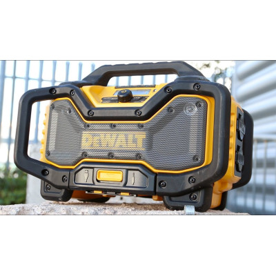 Радіоприймач - зарядний пристрiй DeWALT DCR027