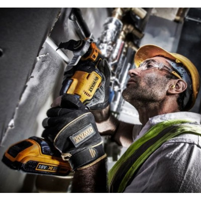 Многофункциональный инструмент (Реноватор) аккумуляторный DeWALT DCS355M2