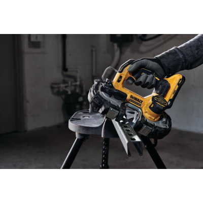 Стрічкова пила акумуляторна DeWALT DCS377NT без АКБ