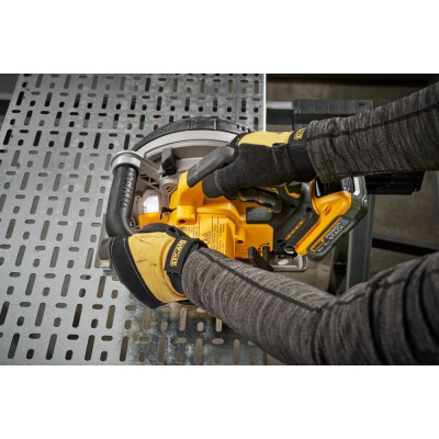Дискова пила по металу акумуляторна DeWALT DCS383H2