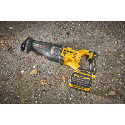 Сабельная пила аккумуляторная DeWALT DCS386NT без АКБ