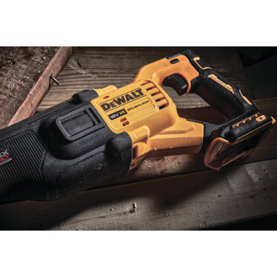 Сабельная пила аккумуляторная DeWALT DCS386NT без АКБ