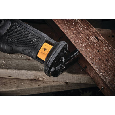 Сабельная пила аккумуляторная DeWALT DCS386NT без АКБ
