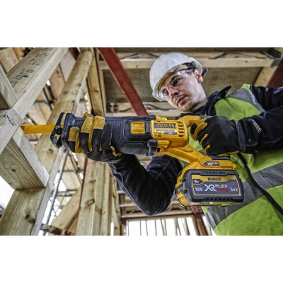 Сабельная пила аккумуляторная DeWALT DCS389NT без АКБ