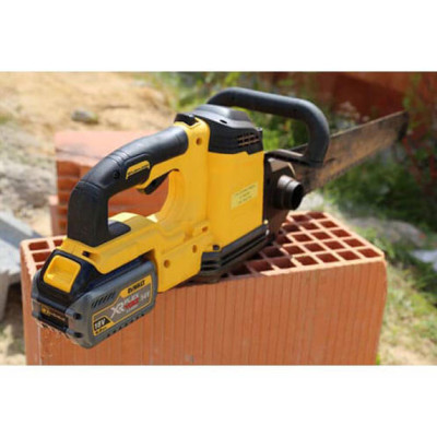 Аккумуляторная пила Аллигатор DeWALT XR FLEXVOLT DCS396N без АКБ