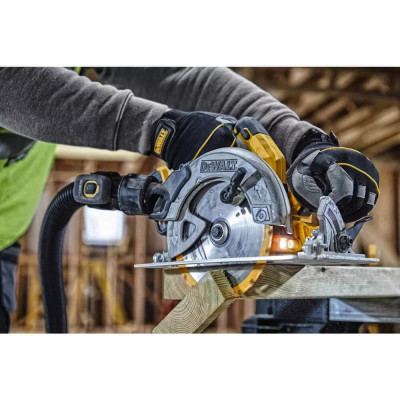 Дискова пила акумуляторна DeWALT DCS570NT без АКБ