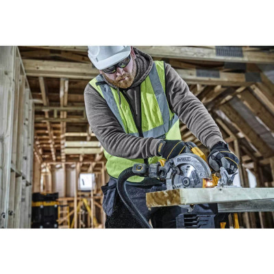 Дискова пила акумуляторна DeWALT DCS570NT без АКБ
