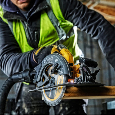 Акумуляторна дискова пила DeWALT XR FLEXVOLT DCS575N без АКБ