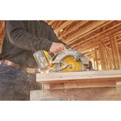 Акумуляторна дискова пила DeWALT XR FLEXVOLT DCS575T2