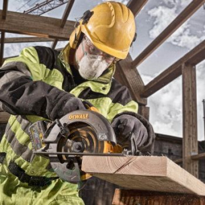 Акумуляторна дискова пила DeWALT DCS576T2