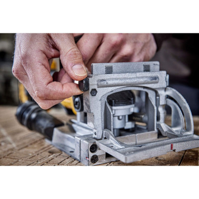Фрезер акумуляторний ламельний DeWALT DCW682P2