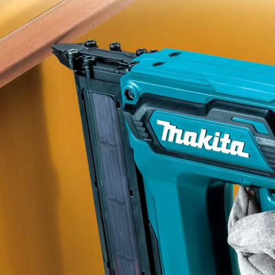 Цвяхозабивач акумуляторний Makita DFN350Z без АКБ