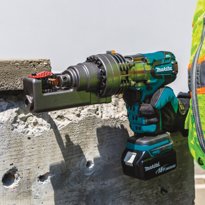 Аккумуляторный резак для резки арматуры Makita DSC163ZK без АКБ