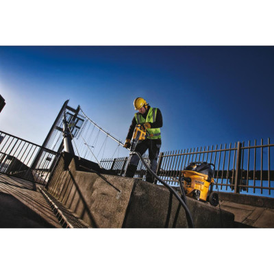 Бур с полым стволом DeWALT 16х400х600 мм SDS-Max DT60230