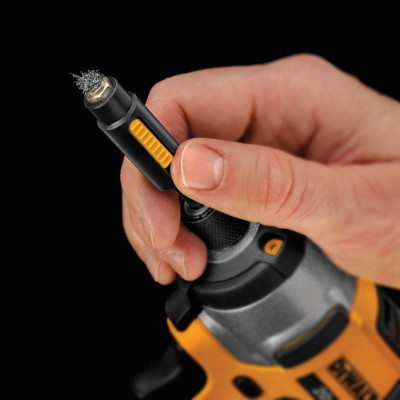 Головка торцева ударна магнітна із 6-гранним хвостовиком DeWALT Extreme 8 мм 1/4” DT7430