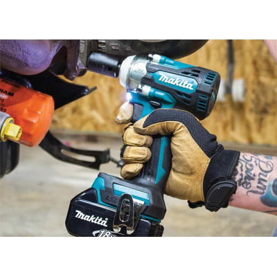 Гайковерт ударний акумуляторний Makita DTW301RTJ