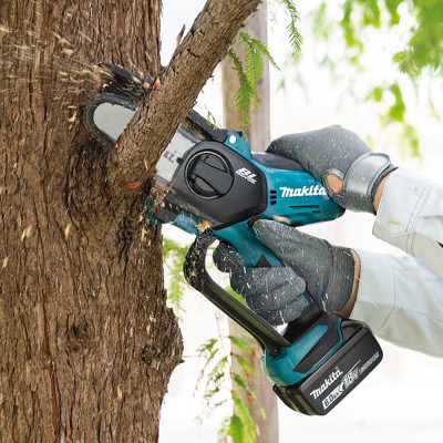Гілкоріз акумуляторний Makita DUC101SF