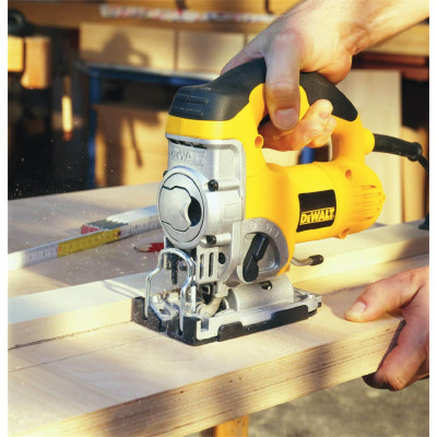 Лобзик електричний DeWALT DW331KT