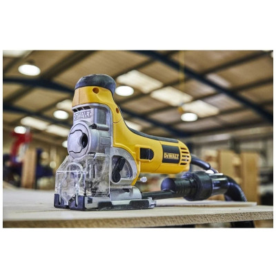 Лобзик електричний DeWALT DW333K