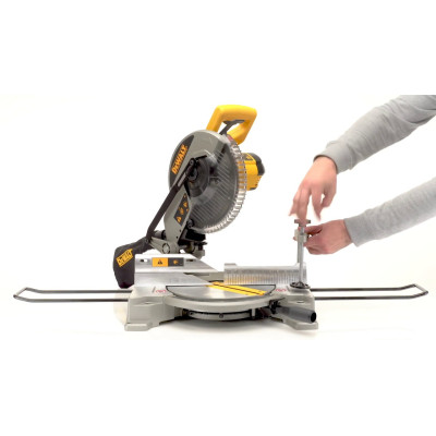 Торцювальна пила DeWALT DW714