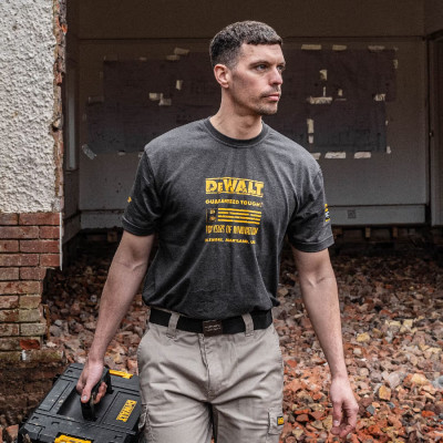 Футболка DeWALT 100 Year T-Shirt M DWC240-004-M
