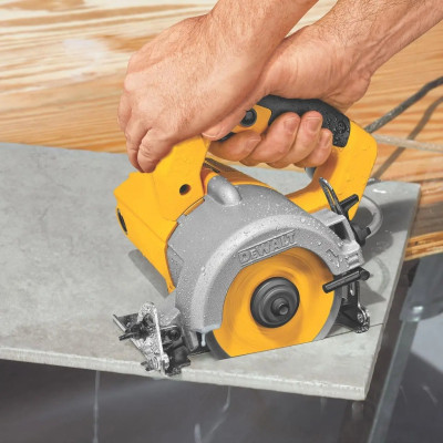 Плиткоріз DeWALT DWC410