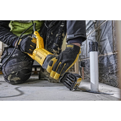 Сабельная пила DeWALT DWE305PK