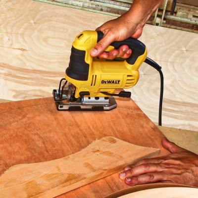 Лобзик електричний DeWALT DWE349