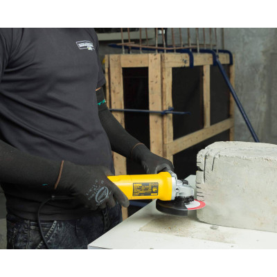 Угловая шлифмашина DeWALT DWE4119