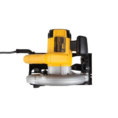 Дисковая пила DeWALT DWE560K