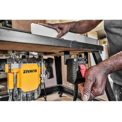 Фрезер багатофункціональний DeWALT DWE627KT