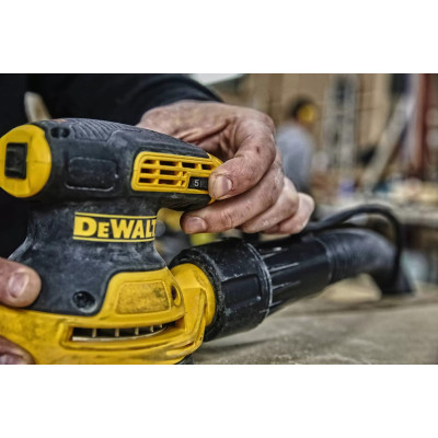 Эксцентриковая шлифмашина DeWALT DWE6423