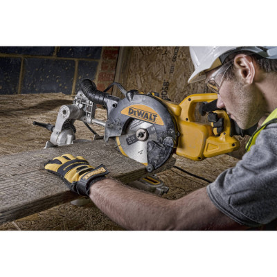 Торцювальна пила DeWALT DWS773