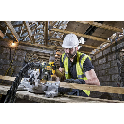 Торцювальна пила DeWALT DWS774
