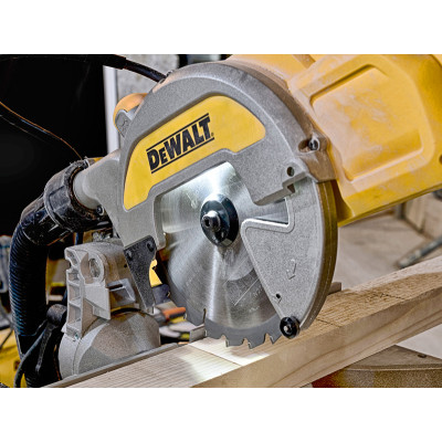 Торцювальна пила DeWALT DWS777