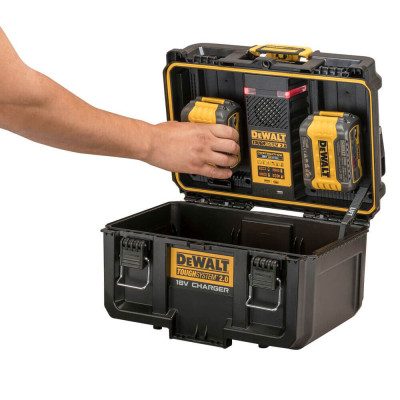 Зарядний пристрій-BOX DeWALT Tough System 2.0 Li-Ion 18 В/Li-Ion 54 В DWST83471