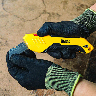 Ніж безпечний FATMAX® Box Box з висувним трапецевидним лезом STANLEY FMHT10369-0