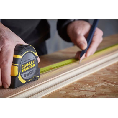 Рулетка STANLEY FatMax Autolock 8 м 25 мм FMHT43243-0