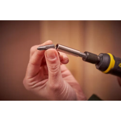 Аккумуляторная отвёртка STANLEY FatMax Power-Assist FMHT66719-0