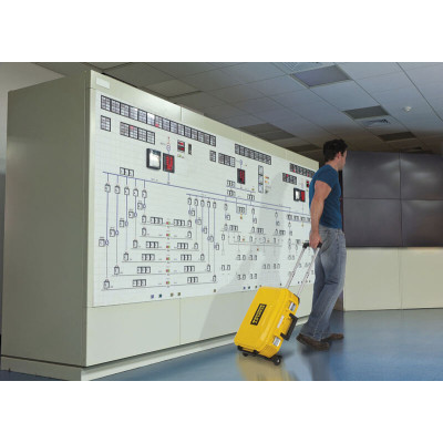 Ящик техника FATMAX®, 540 х400 х 435 мм, армированный стекловолокном, оснащен колесами STANLEY FMST1-72383