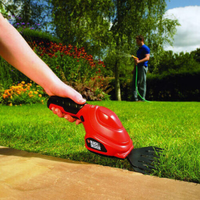 Ножиці акумуляторні для трави BLACK+DECKER GSL200