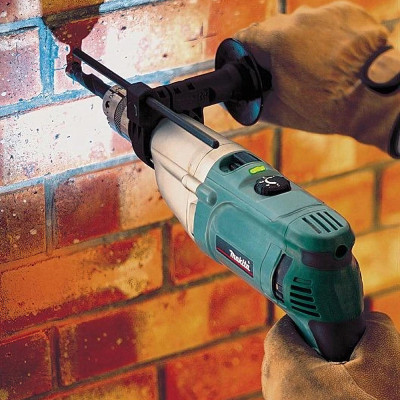 Дрель ударная Makita HP2070
