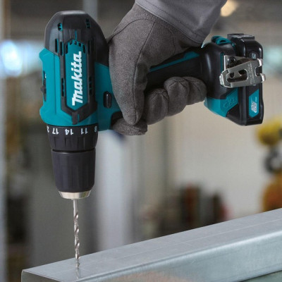 Дрель-шуруповерт ударная аккумуляторная Makita HP333DWAE