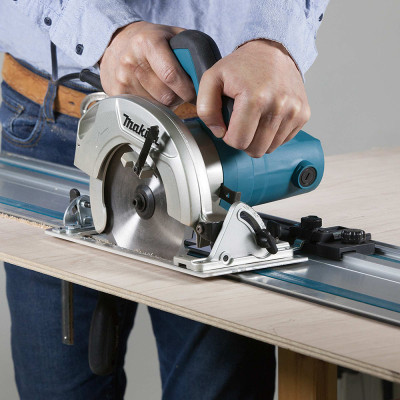 Дискова пила Makita HS6601