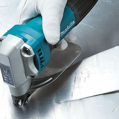 Листовые ножницы Makita JS1602