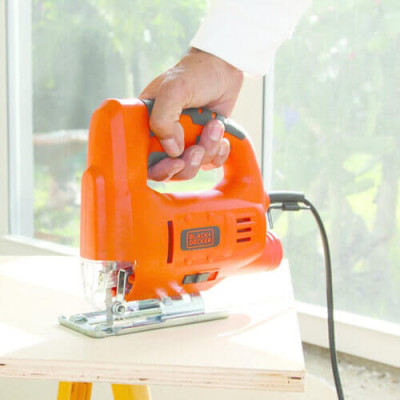 Пила лобзикова мережева BLACK+DECKER JS20