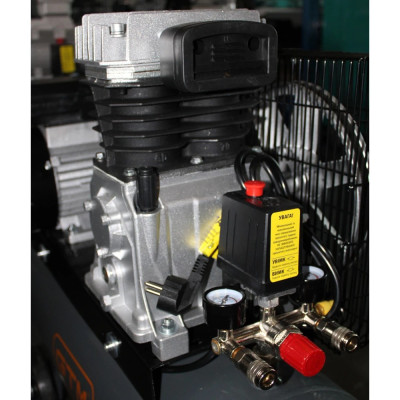 Компрессор поршневой масляный GTM KCH2070A-50L